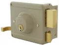 Llavin doble paso 50 mm con protector derecho Yale 810-50