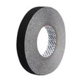 Cinta adhesiva negra antiderrapante 25 mm x 18 metros Truper CIA-118N / 101443